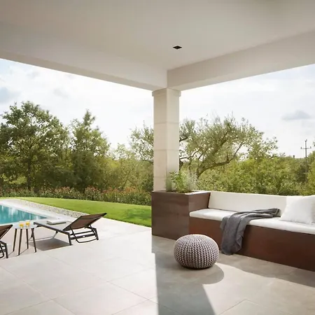 Luxury With Pool Gianno Višnjan